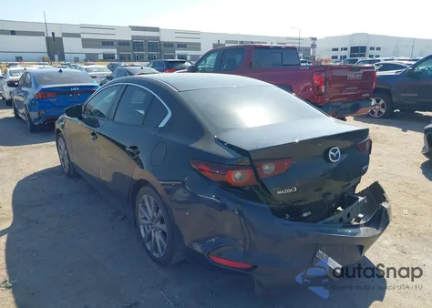 2022 Mazda Mazda3 Select z USA, uszkodzony, nr VIN 3MZBPABL1NM301251